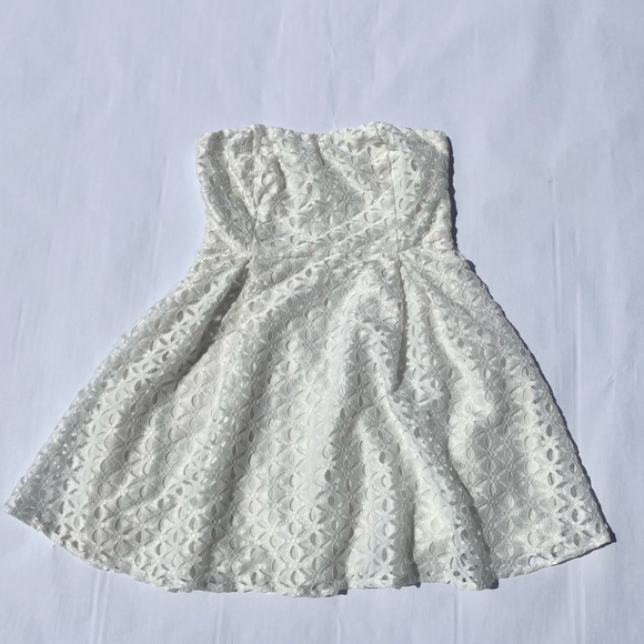 White Lace Strapless Dress- Small - Picture 2 of 5